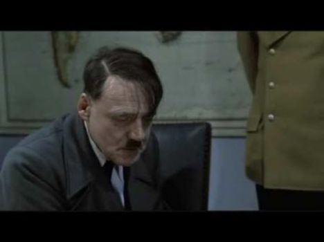 İşte yasakla dalga geçen yeni Hitler videosu...