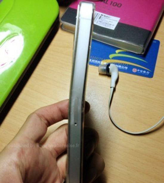 Bükülmüş iPhone 5'den 3 görüntü daha