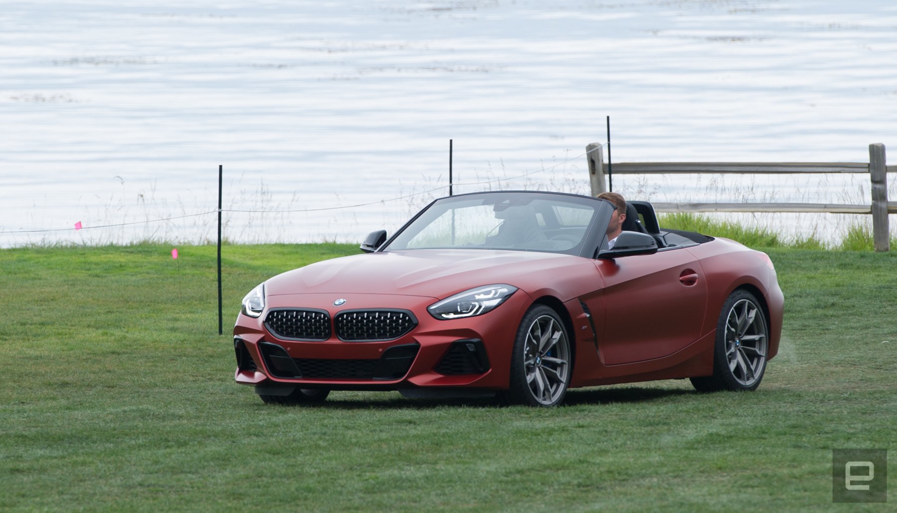 BMW Z4 Pebble Beach'te tanıtıldı...