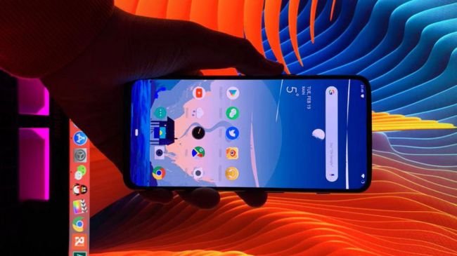 OnePlus 7 Motorize Selfie Kamerası İle Gelebilir